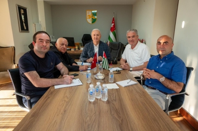 Встреча в полномочном представительстве Республики Абхазия в Турции по вопросам проведения летнего лагеря "Ахьышьҭрахь"