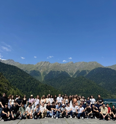 Нанҳәамза 24 азы аҧхынтәи аҿар рлагер «Ахьышьҭрахь» алахәцәа аҭааит аӡиа Риҵа, уи акәша-мыкәша иҟоу аҭыҧ ҧшӡарақәа