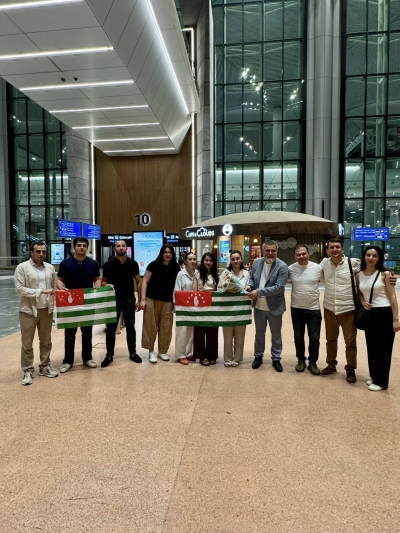 1 августа, в Стамбул прибыла группа участников из Абхазии для участия в этнокультурном фестивале народов Кавказа, организованном Федерацией Кавказских культурных центров.